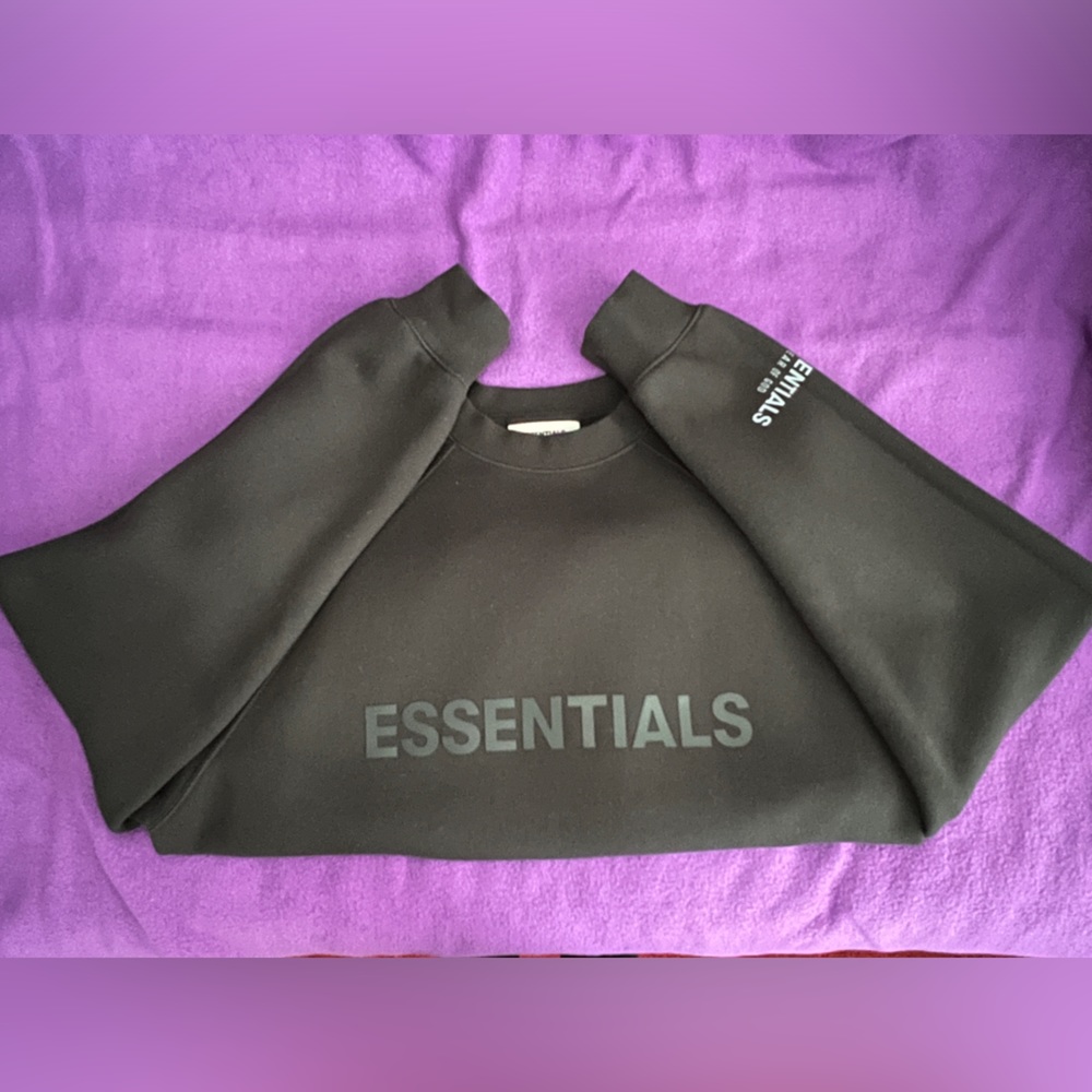 Fear of God Essentials